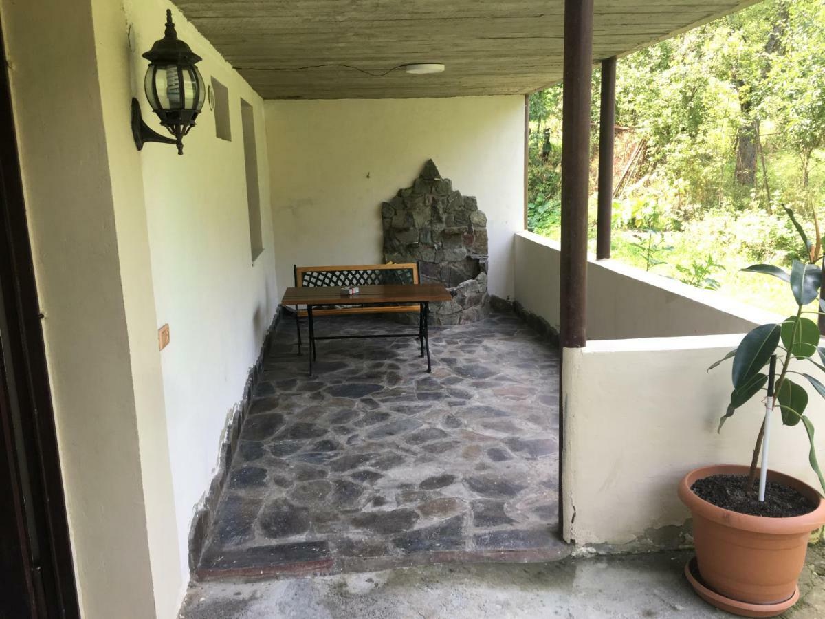 Mti House Hotel Kvesheti Bagian luar foto